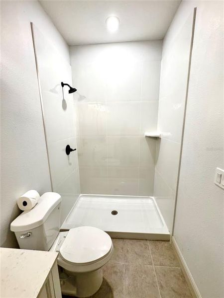 Furnished interior view inside a new home in , Ocala (Image 6).