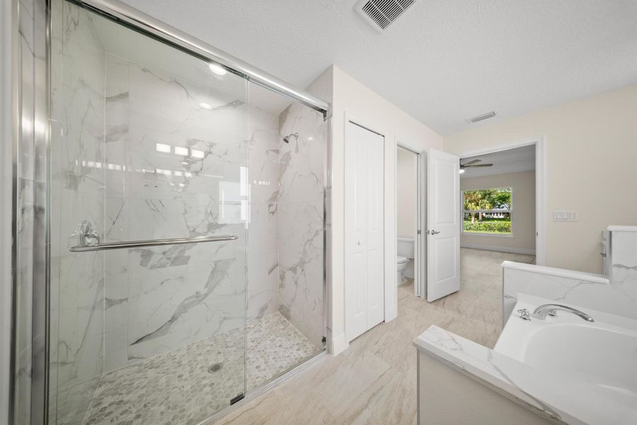 Furnished interior view inside a new home in , Fort Pierce (Image 16).