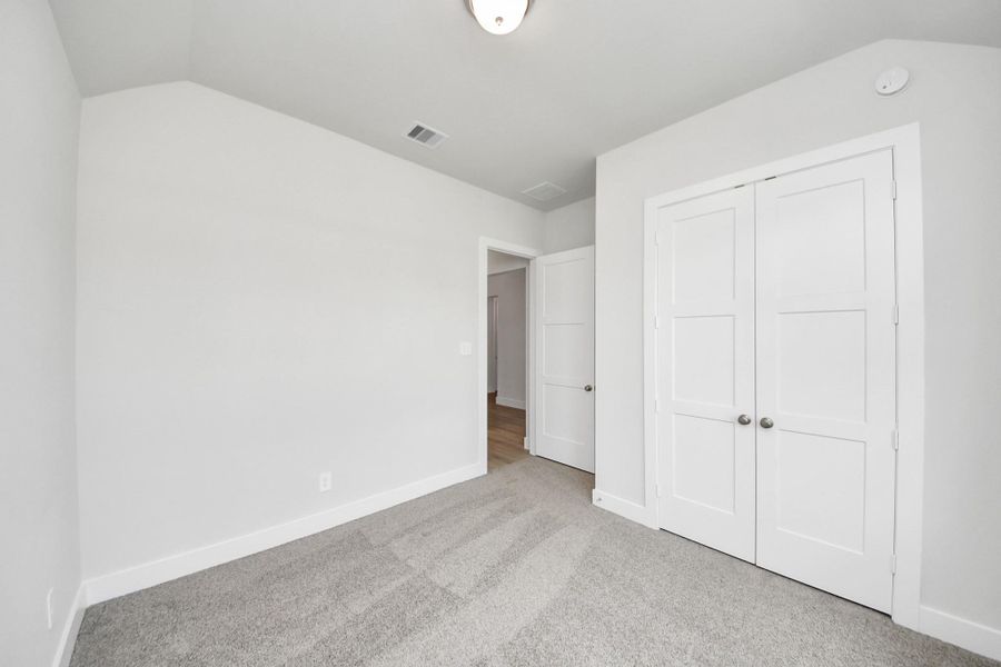 Spacious, unfurnished interior of a new home in Amira: Heritage Collection, Tomball (Image 22). Spacious, unfurnished interior of a new home in Amira: Heritage Collection, Tomball (Image 22).