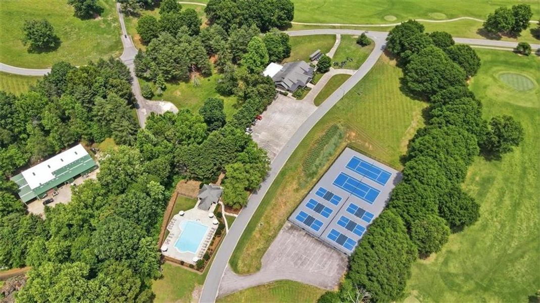 Community amenities in , Clarkesville (Image 61).