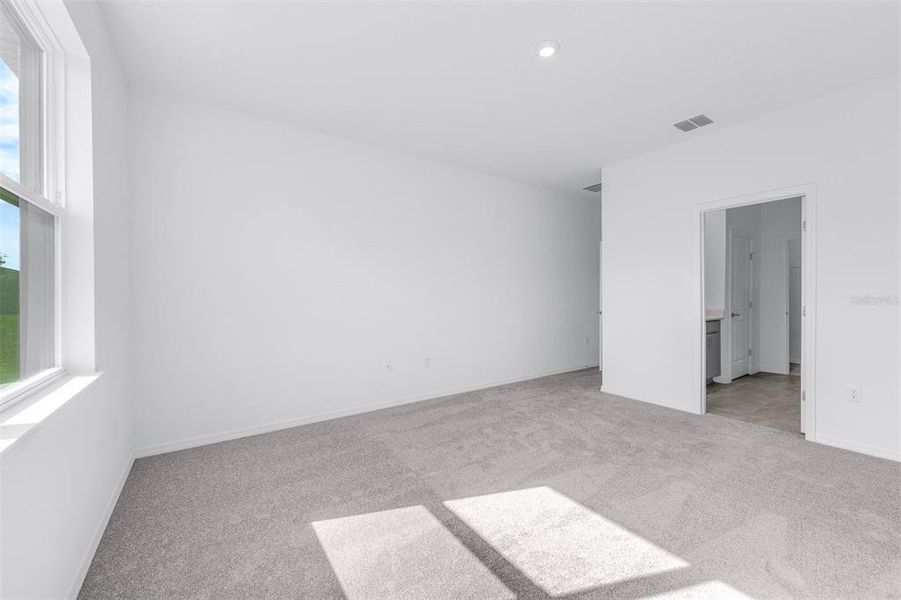 Spacious, unfurnished interior of a new home in Scenic Terrace, Lake Hamilton (Image 16). Spacious, unfurnished interior of a new home in Scenic Terrace, Lake Hamilton (Image 16).