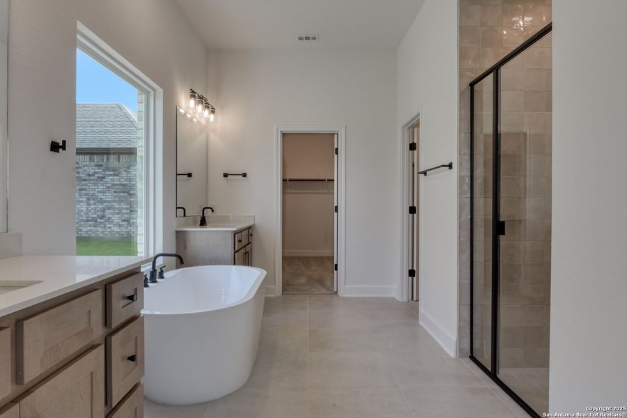 Furnished interior view inside a new home in Megan's Landing 70's, Castroville (Image 10).