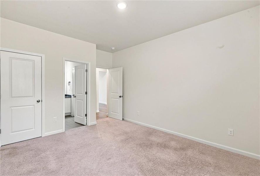 Spacious, unfurnished interior of a new home in , Lawrenceville (Image 26). Spacious, unfurnished interior of a new home in , Lawrenceville (Image 26).