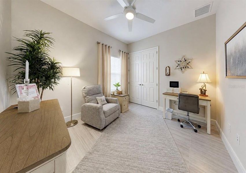 Furnished interior view inside a new home in , Apollo Beach (Image 20).