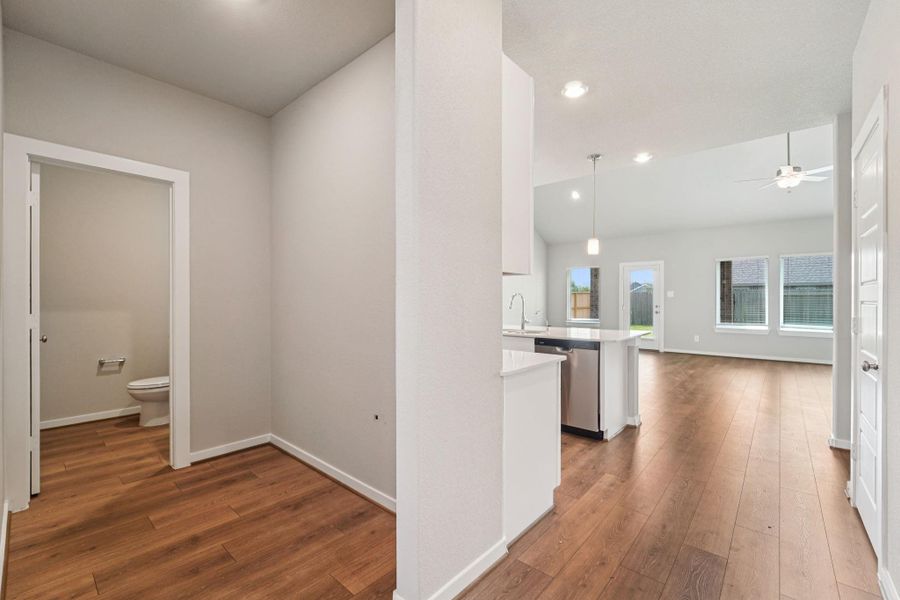 Spacious, unfurnished interior of a new home in Southwinds, Baytown (Image 34). Spacious, unfurnished interior of a new home in Southwinds, Baytown (Image 34).