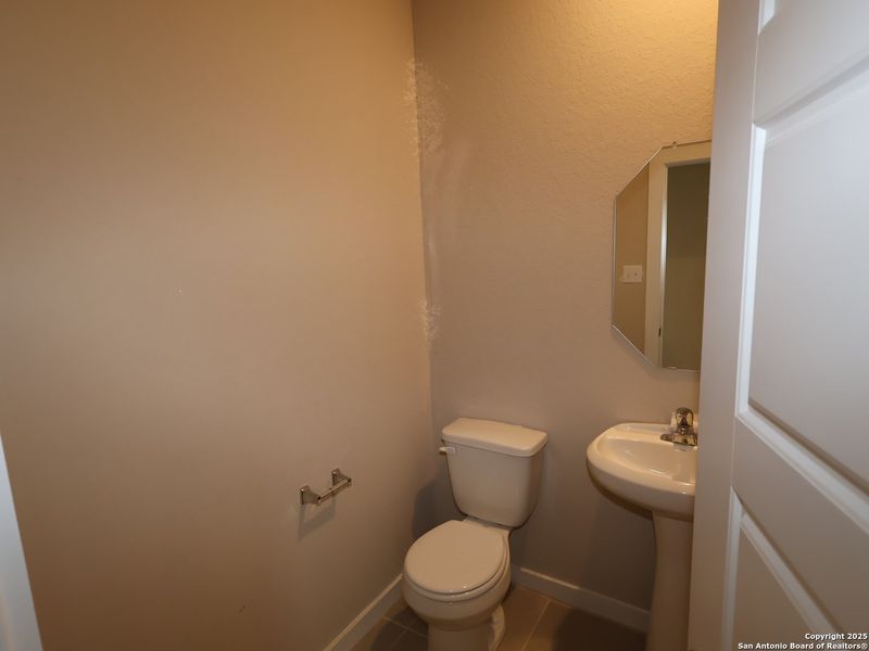 Furnished interior view inside a new home in Winding Brook, San Antonio (Image 9). Furnished interior view inside a new home in Winding Brook, San Antonio (Image 9).