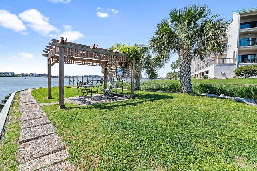 Community amenities in , Houston (Image 5).