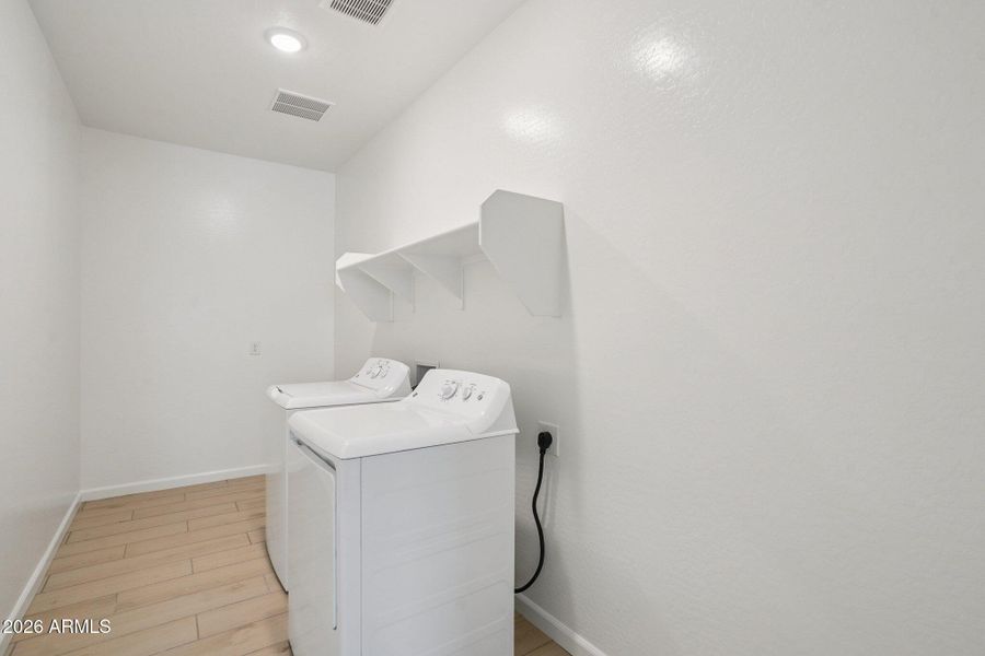 26-web-or-mls-W Brown St-S0104-026