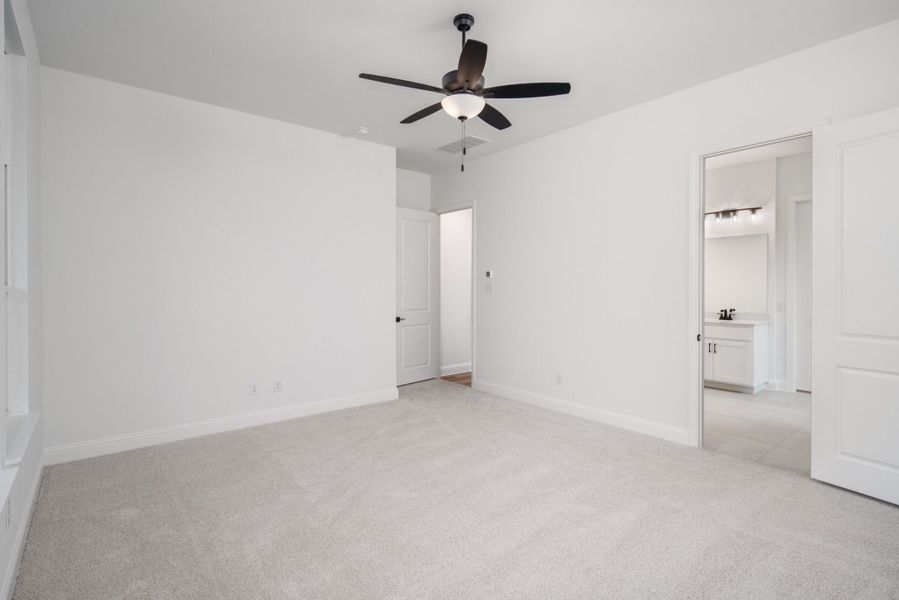 Spacious, unfurnished interior of a new home in Legacy Hills, Celina (Image 28).