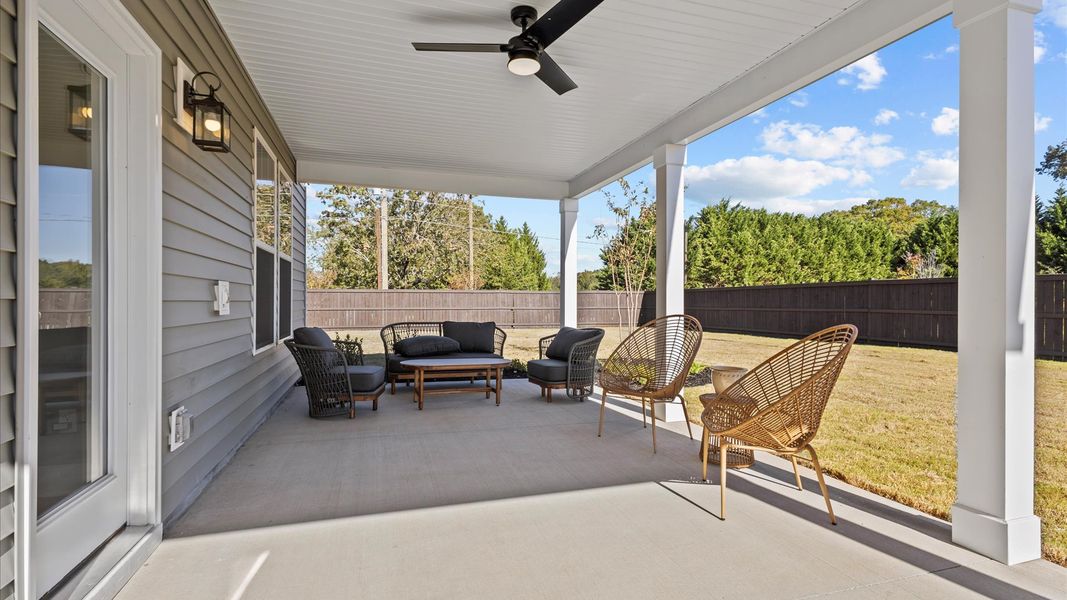 Furnished interior view inside a new home in Harrier Point, Woodruff (Image 26).