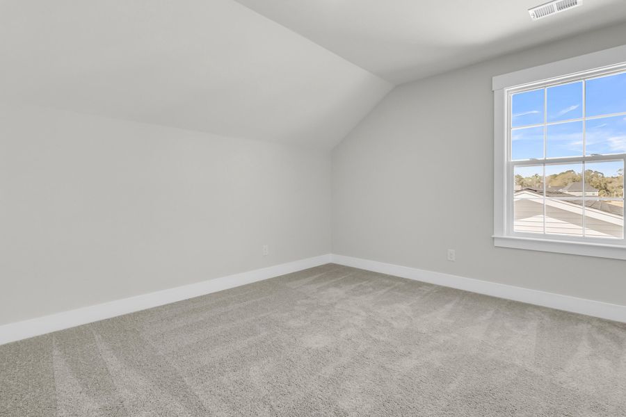Spacious, unfurnished interior of a new home in , Summerville (Image 36).
