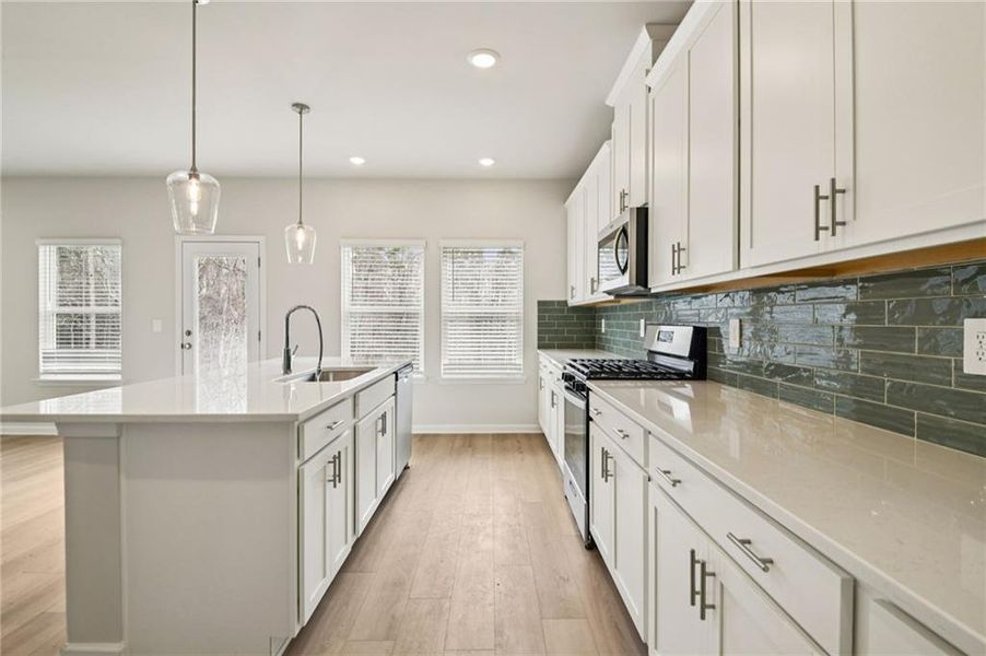 Furnished interior view inside a new home in Creekside at Oxford Park, Fairburn (Image 30). Furnished interior view inside a new home in Creekside at Oxford Park, Fairburn (Image 30).