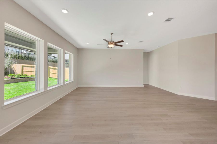 Spacious, unfurnished interior of a new home in The Woodlands Hills - Summit Collection, Willis (Image 31).