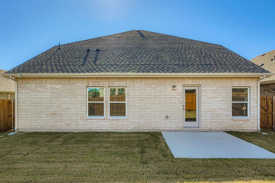 Exterior details and patio area of a home in Summerwood Estates, Red Oak (Image 3).