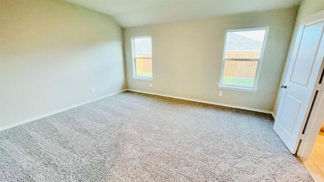 Spacious, unfurnished interior of a new home in Sunnycreek, Fort Worth (Image 14). Spacious, unfurnished interior of a new home in Sunnycreek, Fort Worth (Image 14).