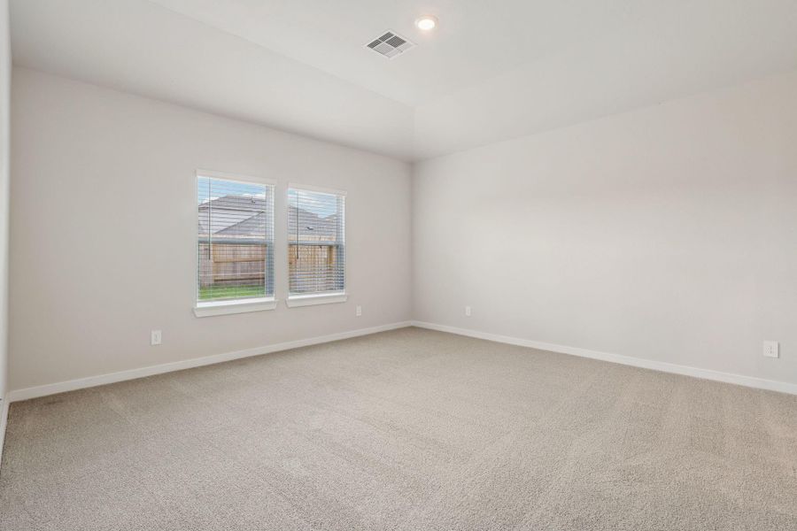 Spacious, unfurnished interior of a new home in Landing Meadows - Premier Series, New Caney (Image 15). Spacious, unfurnished interior of a new home in Landing Meadows - Premier Series, New Caney (Image 15).