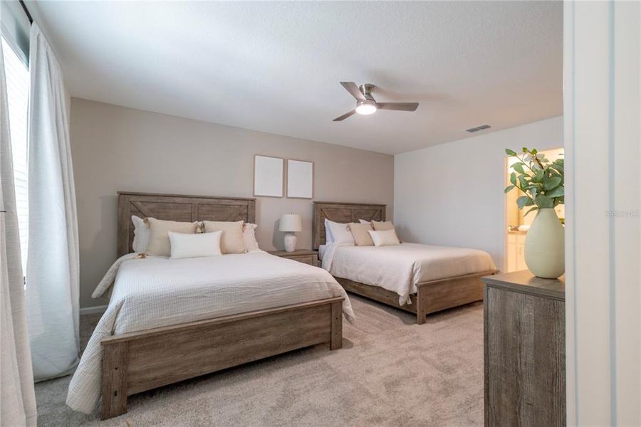 Furnished interior view inside a new home in , Kissimmee (Image 40).