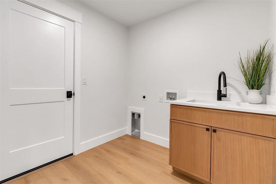 Furnished interior view inside a new home in , Venice (Image 13).