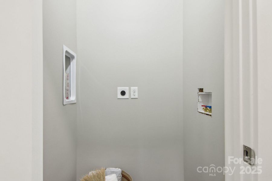 Image 34 of a home in .