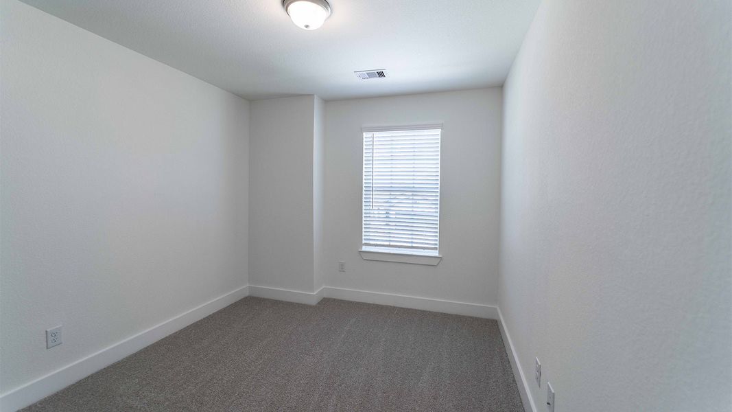 Spacious, unfurnished interior of a new home in Massey Oaks, Pearland (Image 41).