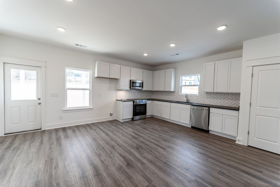 Furnished interior view inside a new home in Brush Creek, Fairview (Image 8).
