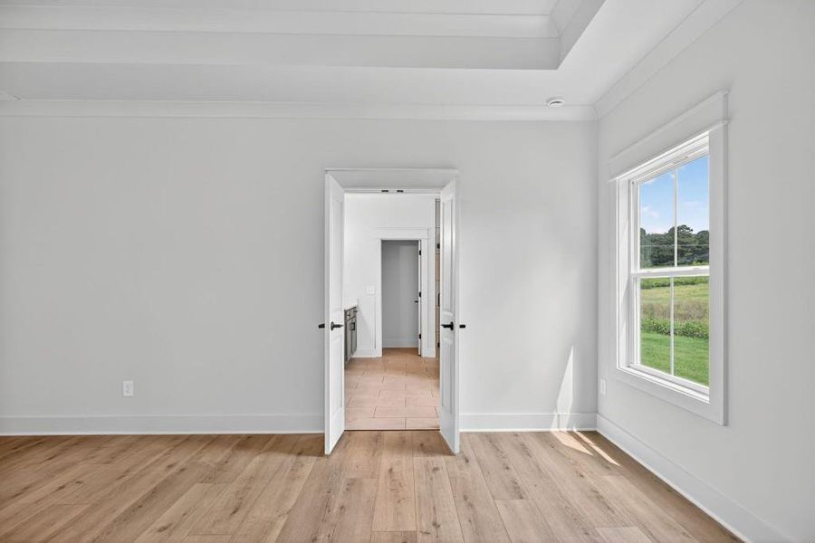 Spacious, unfurnished interior of a new home in , Dallas (Image 18).