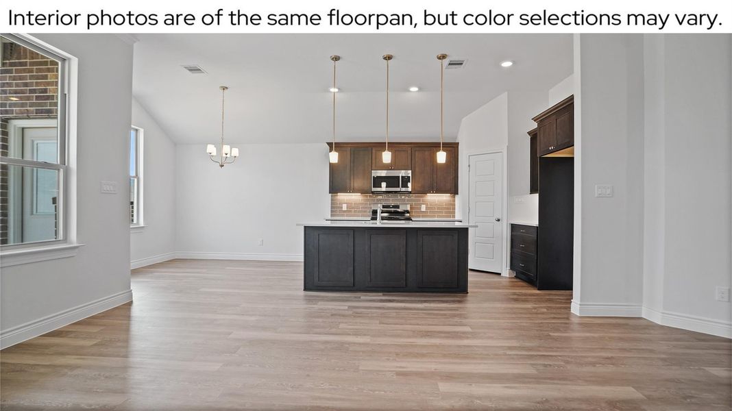 Furnished interior view inside a new home in Grand Oaks Reserve, Cleveland (Image 26). Furnished interior view inside a new home in Grand Oaks Reserve, Cleveland (Image 26).