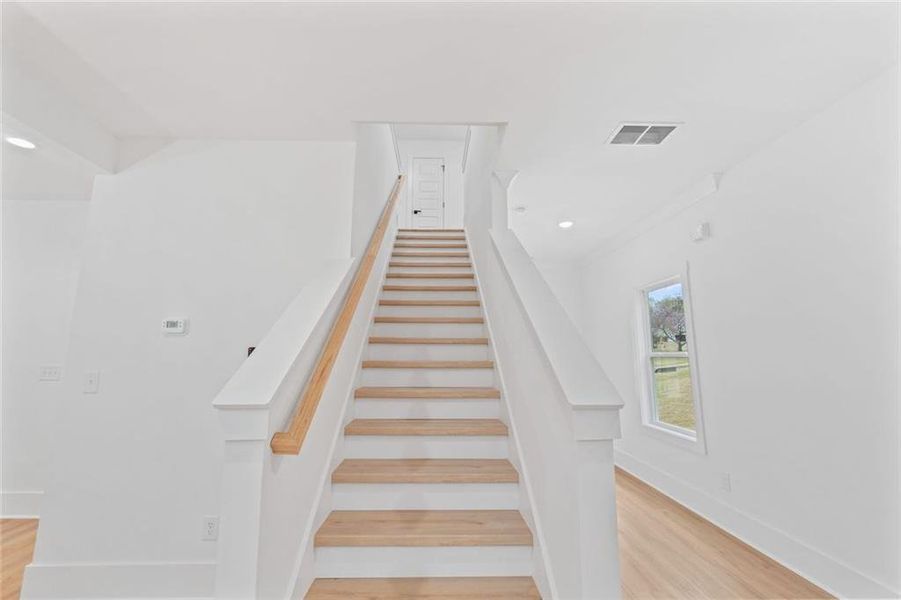 Spacious, unfurnished interior of a new home in , Braselton (Image 34).