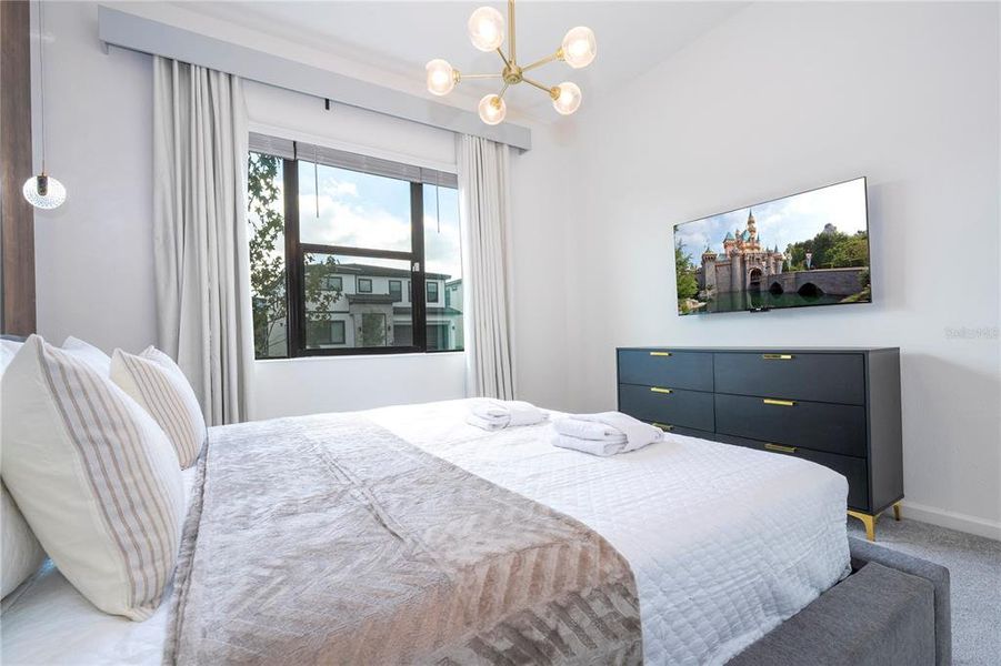 Furnished interior view inside a new home in , Orlando (Image 9).