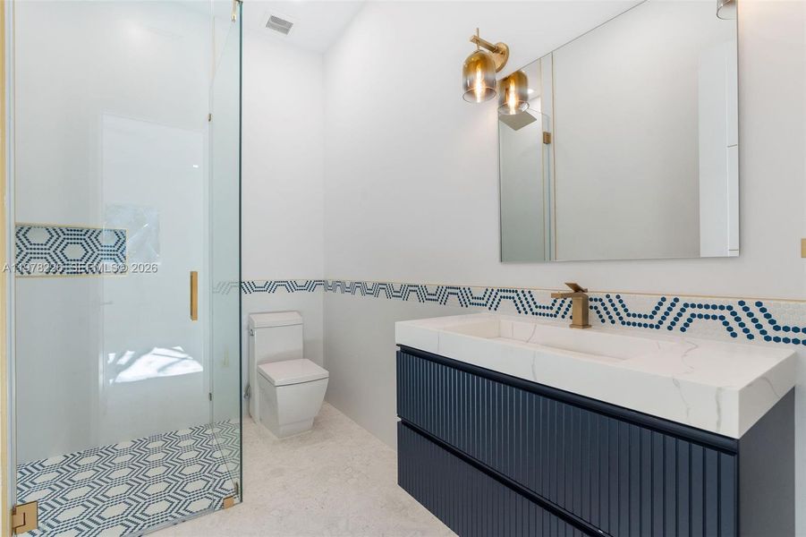 Furnished interior view inside a new home in , Islamorada, Village of Islands (Image 18).