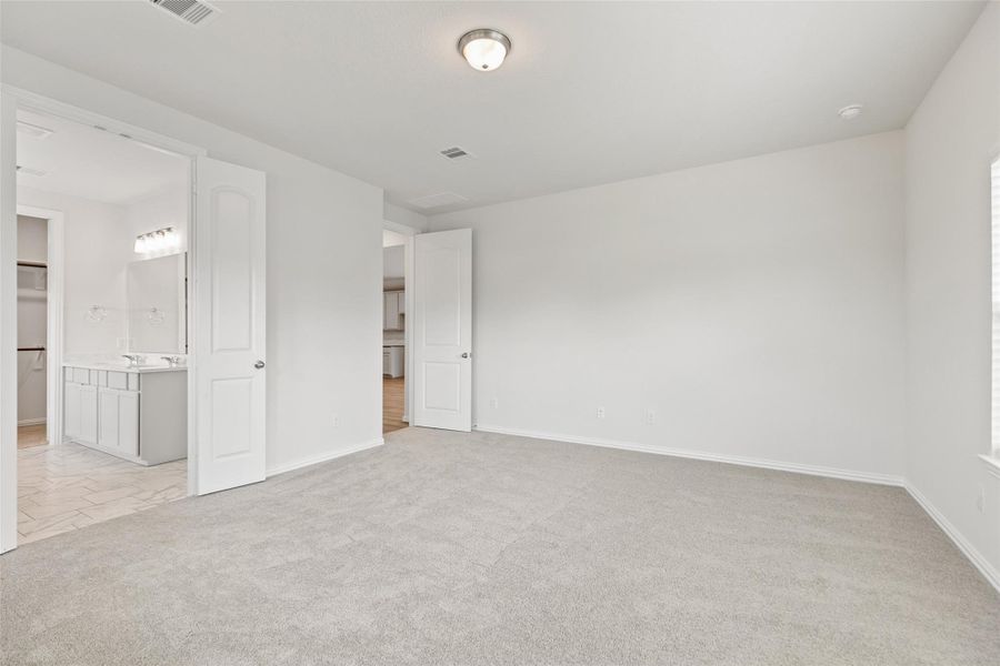 Spacious, unfurnished interior of a new home in Cypress Green, Hockley (Image 11). Spacious, unfurnished interior of a new home in Cypress Green, Hockley (Image 11).