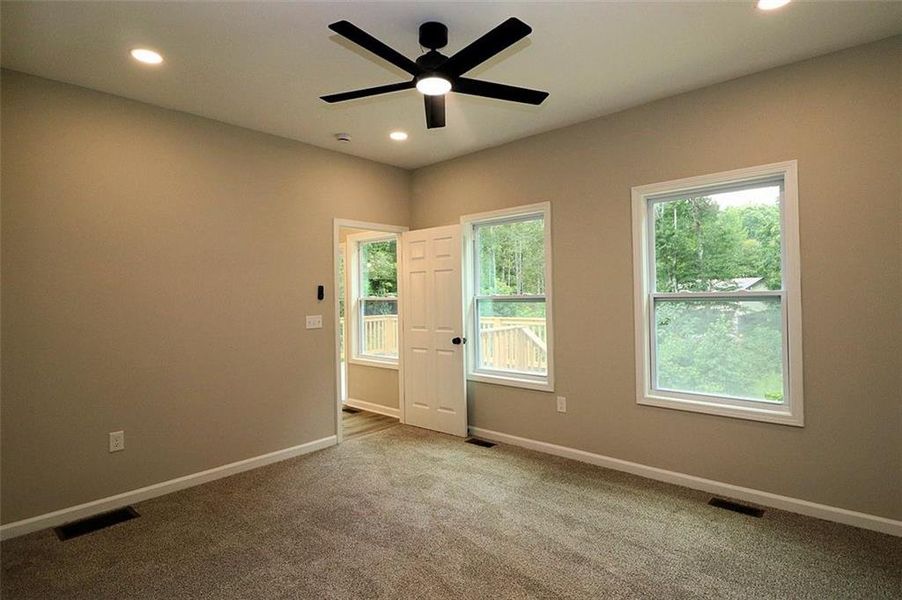 Spacious, unfurnished interior of a new home in , Carrollton (Image 22).