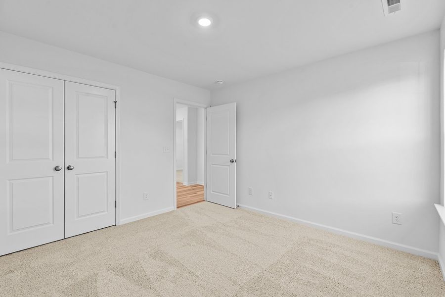 Spacious, unfurnished interior of a new home in Hanes Lake, Winston-Salem (Image 38).