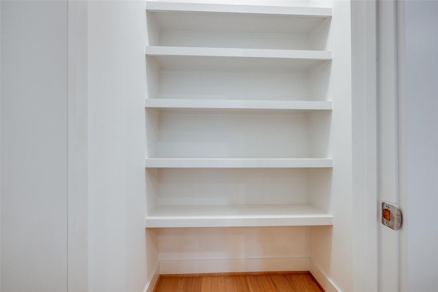 Spacious, unfurnished interior of a new home in , Houston (Image 23).