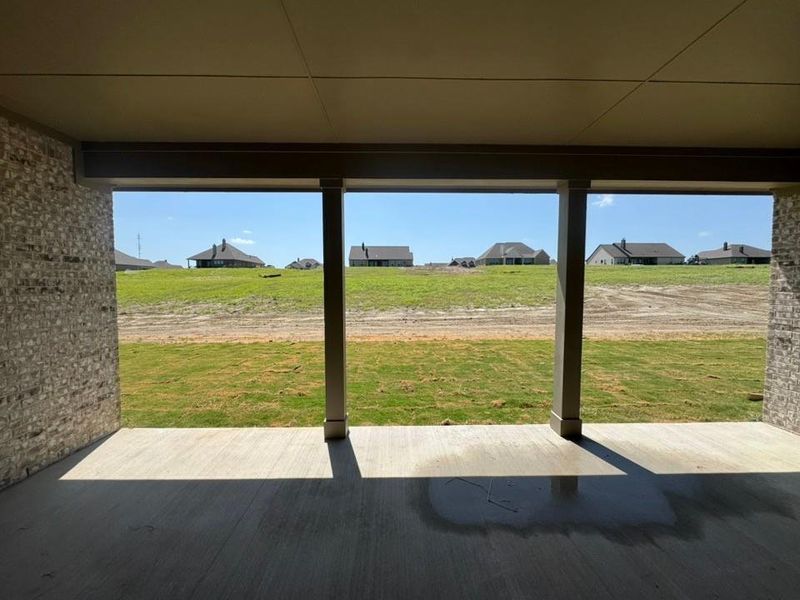 Exterior details and patio area of a home in Creekview Addition, Van Alstyne (Image 3).