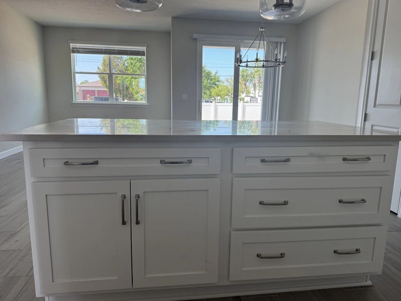 Kitchen Island - Timeless Collection