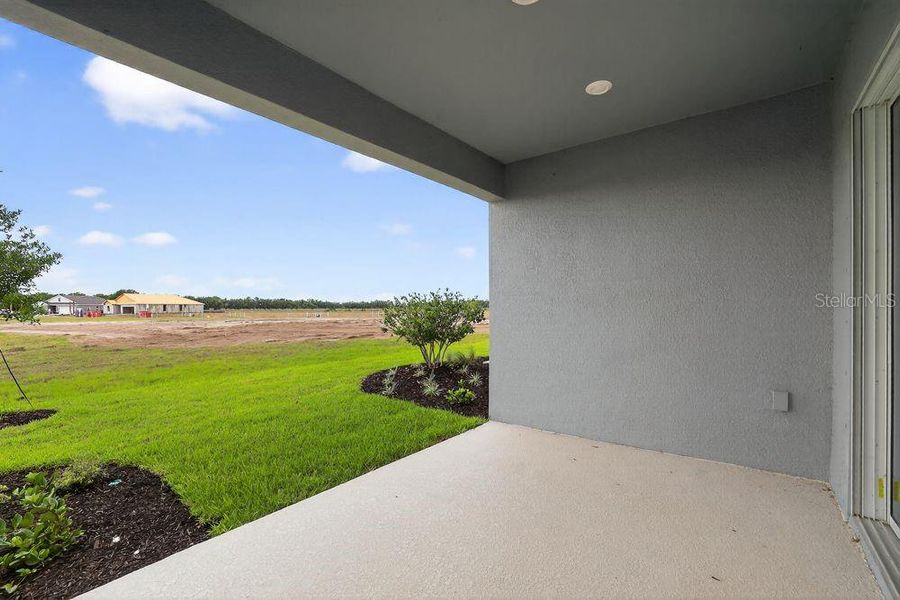 Exterior details and patio area of a home in Firethorn, Parrish (Image 3).
