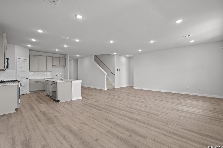 Spacious, unfurnished interior of a new home in Garden Grove, San Antonio (Image 30). Spacious, unfurnished interior of a new home in Garden Grove, San Antonio (Image 30).