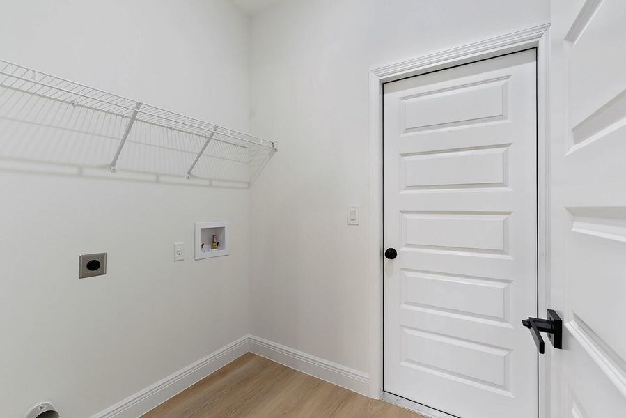 8635-98th-Ct-HigMedia-041-1280 8635-98th-Ct-HigMedia-041-1280