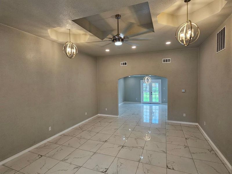 Spacious, unfurnished interior of a new home in , Marlin (Image 12).