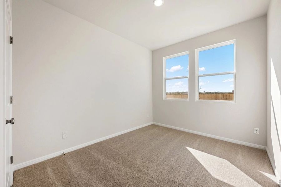 Spacious, unfurnished interior of a new home in Patterson Ranch, Georgetown (Image 13).