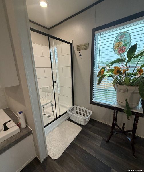 Furnished interior view inside a new home in , Seguin (Image 7).