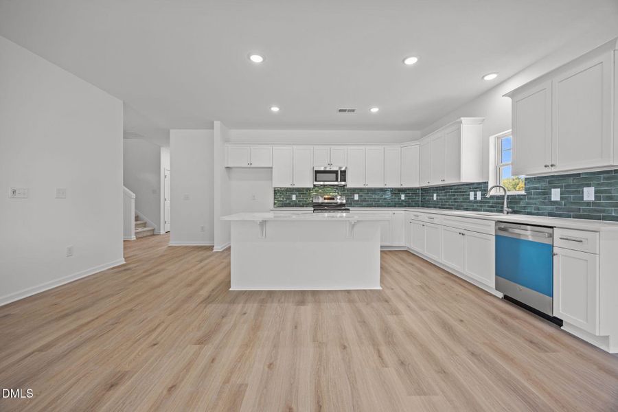 17-web-or-mls-6S8A4015