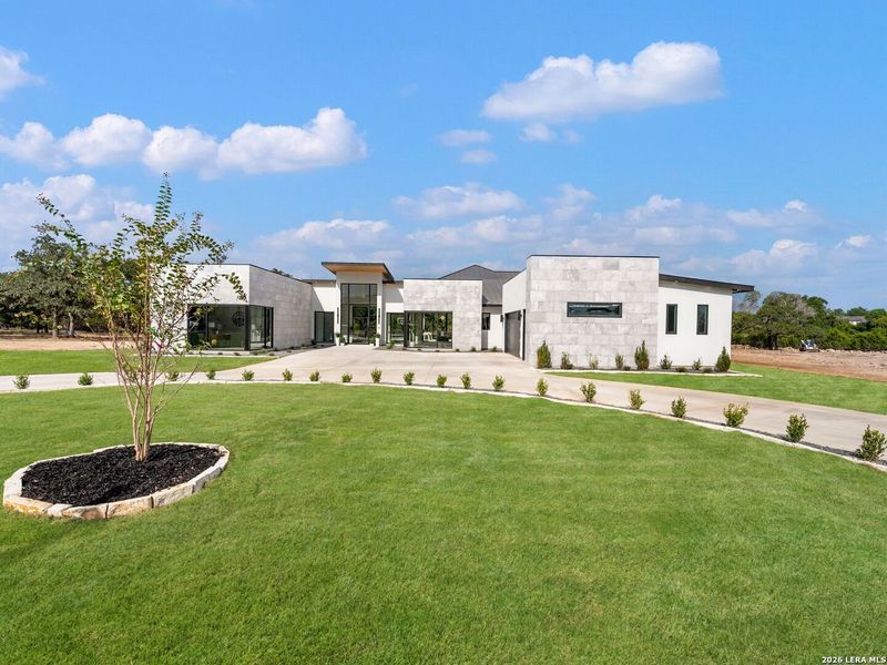 Image 80 of a home in .