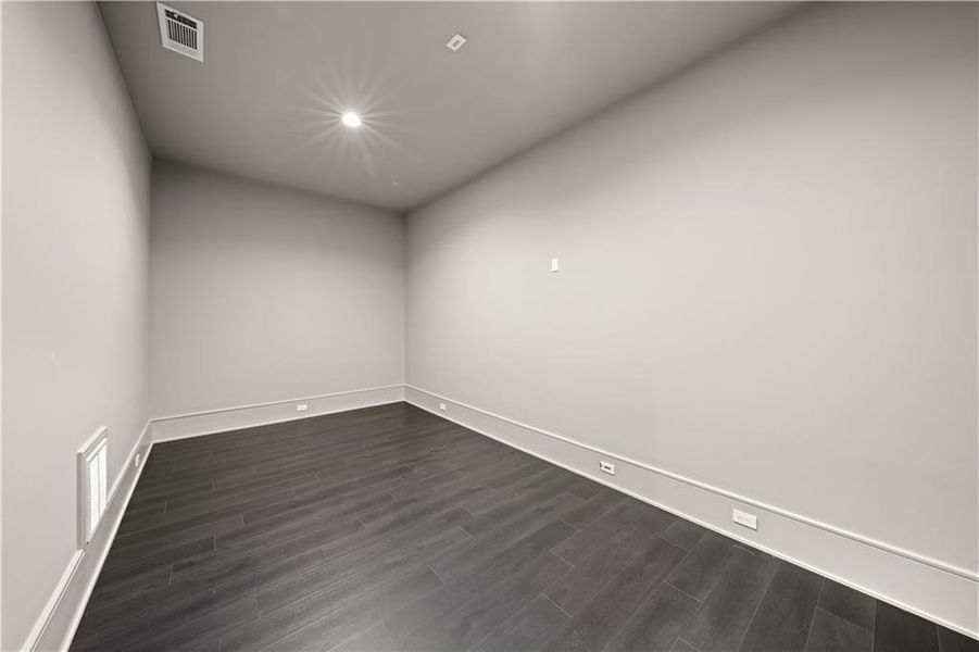 Spacious, unfurnished interior of a new home in , Sandy Springs (Image 89).