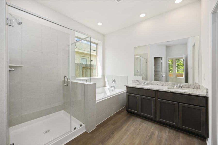 Furnished interior view inside a new home in Meadow Park, Conroe (Image 8).