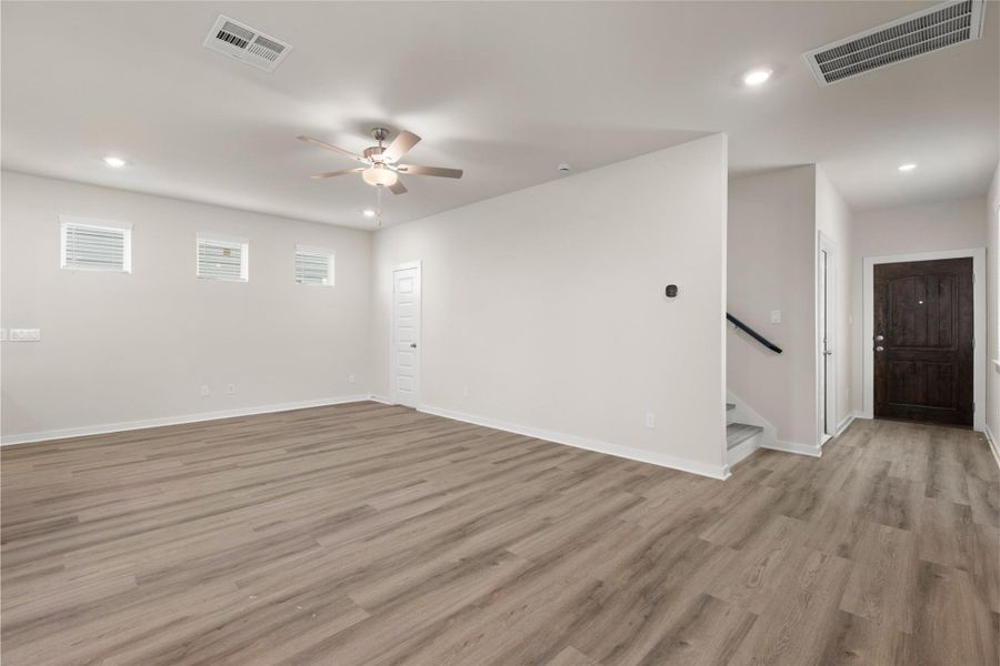 Spacious, unfurnished interior of a new home in Glendale Lakes, Arcola (Image 15).