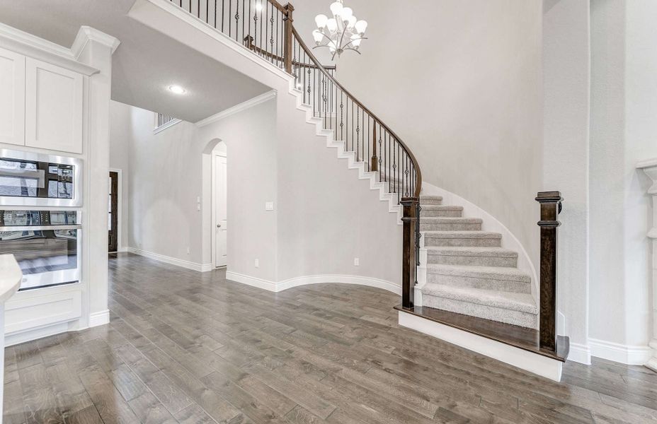 Spacious, unfurnished interior of a new home in The Highlands 55′, Porter (Image 28).