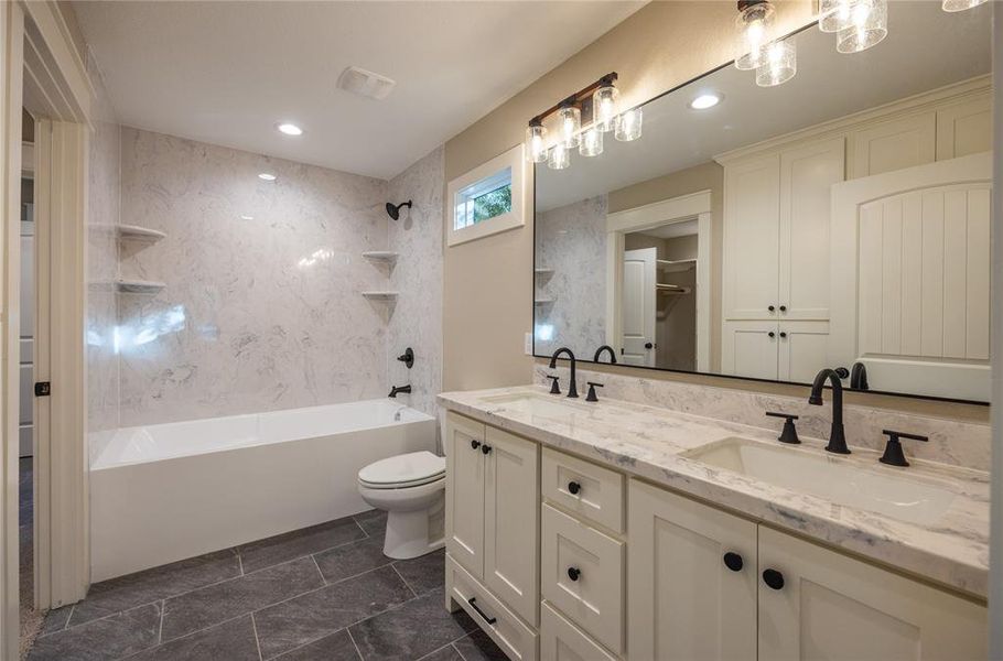 Furnished interior view inside a new home in , Waco (Image 6).