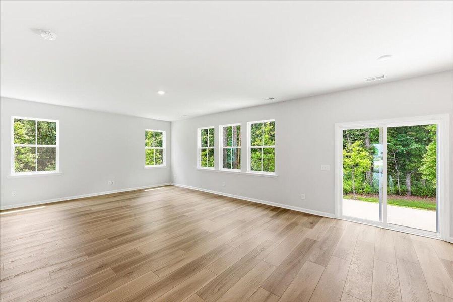 Spacious, unfurnished interior of a new home in Limehouse Village: Arbor Series, Summerville (Image 26).